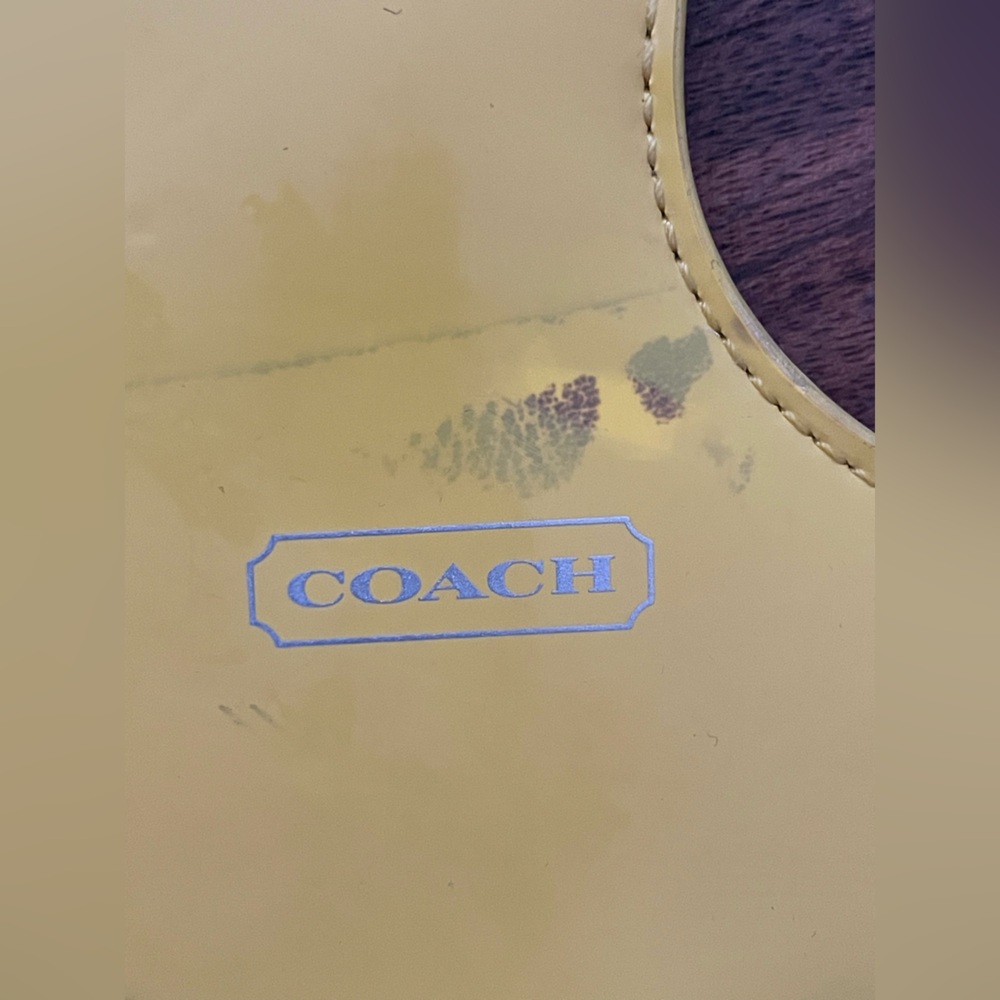 COACH Banana Coin Purse - NWT
- CALLOUTS - Picture 7 of 8